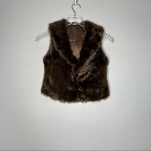 Hartstrings little girl faux fur vest size 6X